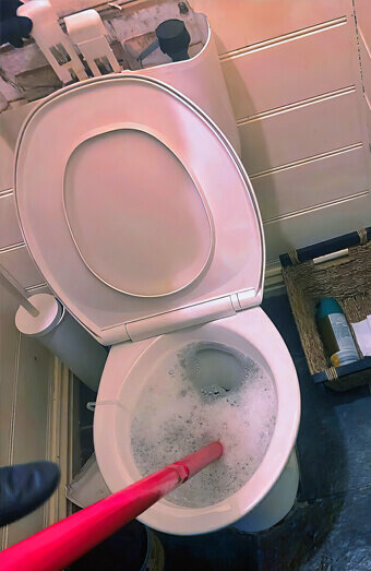 https://blockeddrainsarmadale.com.au/uploads/2025/07/blocked-toilet-74011.jpg